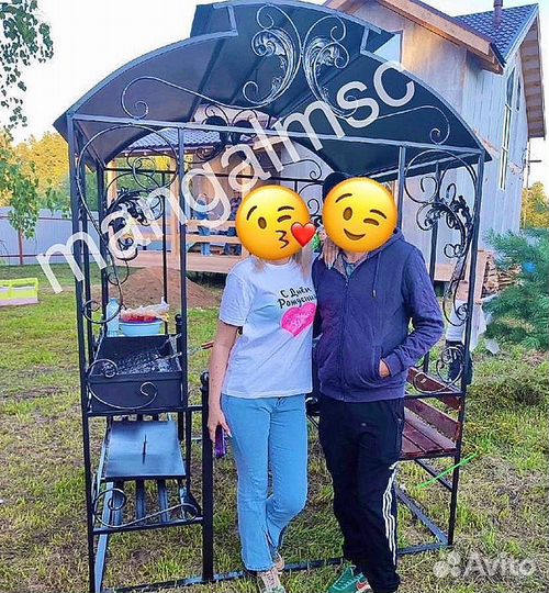 Мангал с крышей