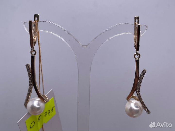 Золотые серьги с бриллиантами 5.11 гр. по 3400 гр