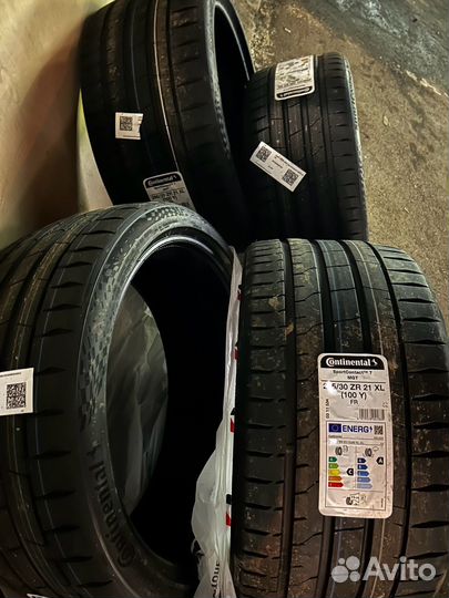 Continental ContiSportContact 7 265/35 R21 и 295/30 R21