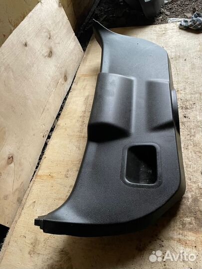 Фиеста 6 мк обшивка пластик крышки багажника