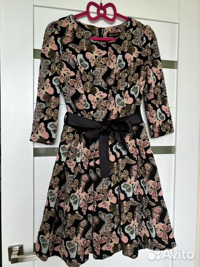 Платье под гобелен