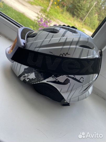 Горнолыжный шлем