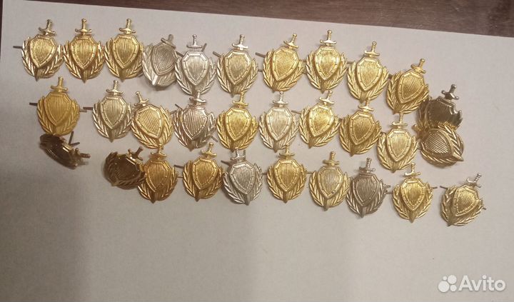 Пуговицы и петлицы