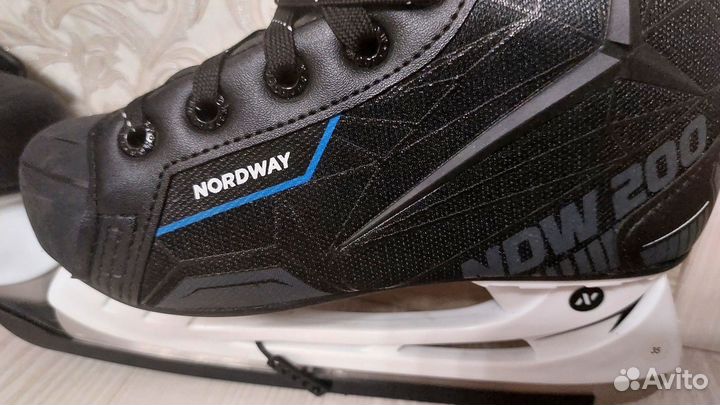 Коньки хоккейные детские 35 размер бу