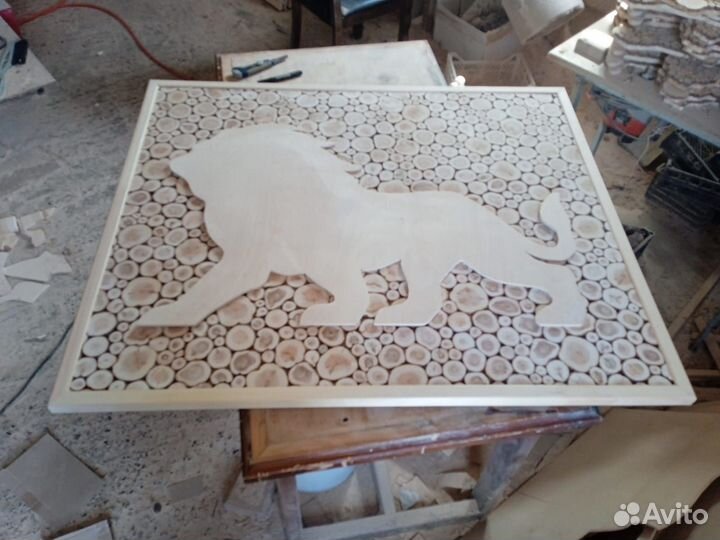 Панно из можжевельника