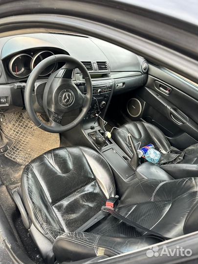 Mazda 3 2.0 МТ, 2006, 300 000 км