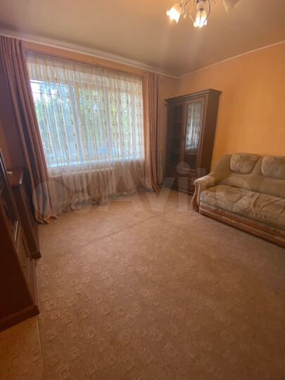 2-к. квартира, 47 м², 1/9 эт.