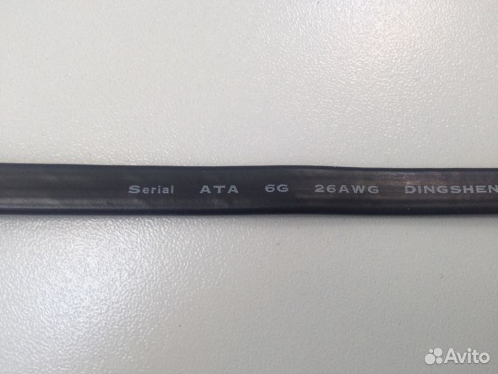 Кабель SATA 3 (III) 45 см новый с фиксатором