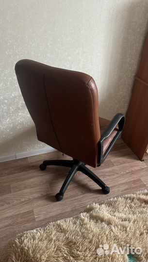 Компьютерное кресло
