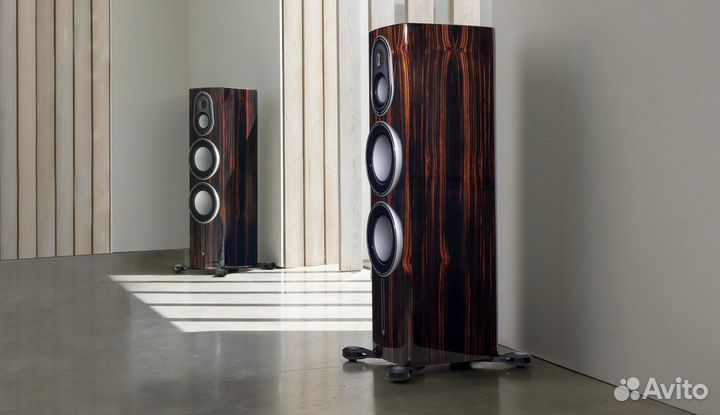 Напольная акустика Monitor Audio Platinum 300 (3G)