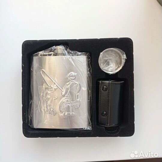 Подарочный набор фляжка