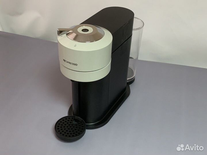 Кофемашина капсульная Nespresso Vertuo Next GCV1