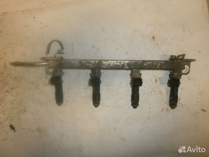 Рейка топливная (рампа) (Chevrolet Aveo)