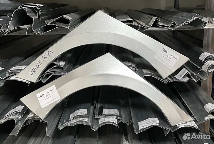 Арка правая Toyota Prius 2015-0000