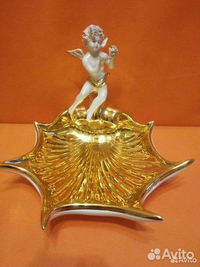 Статуэтка ангел на жемч.раковине Bruno Costenaro