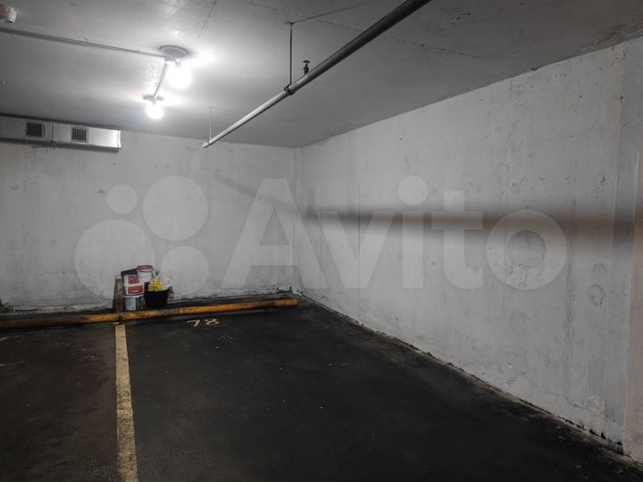 Машиноместо, 16 м²