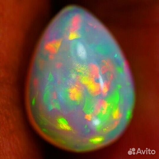 Опал натуральный 3,25Ct 12X9мм VVS welo Белый