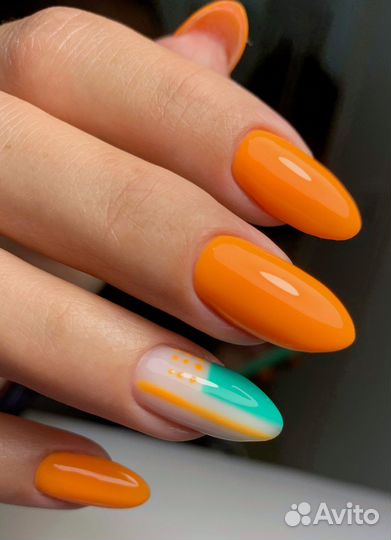 Маникюр и педикюр