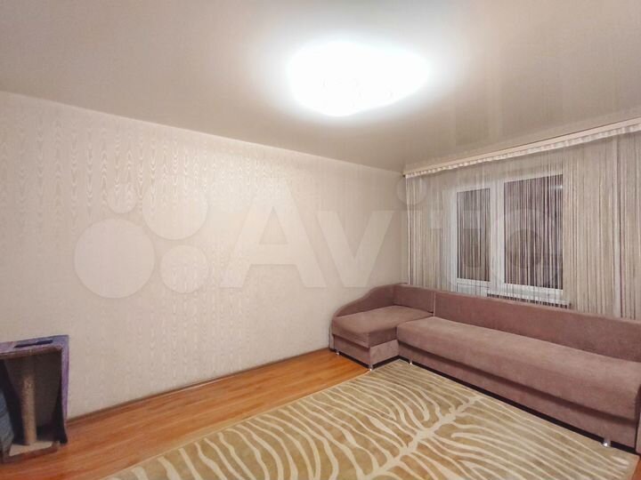 2-к. квартира, 48 м², 8/10 эт.