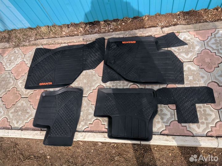 Автомобильные коврики LADA granta