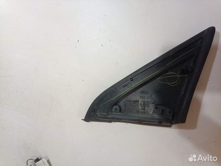 Накладка на зеркало правая, треугольник Ford Ed
