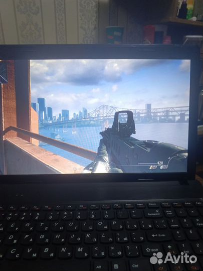 Большой ноут Lenovo g575