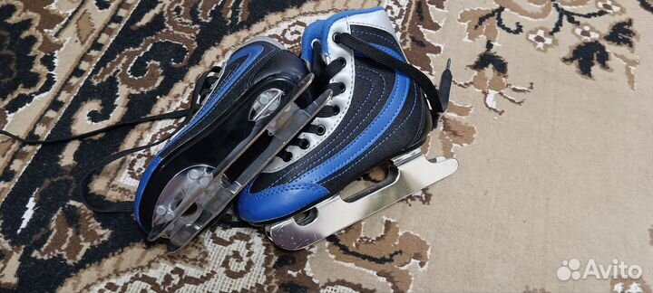 Продам коньки детские
