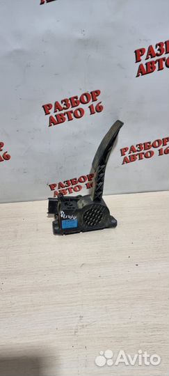 Педаль газа LADA Priora