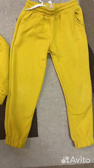 Спортивный костюм для девочки