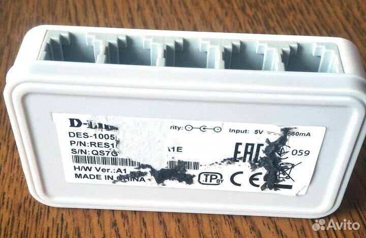 Коммутатор D-link DES-1005C