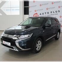 Mitsubishi Outlander 2.0 CVT, 2019, 47 500 км, с пробегом, цена 2 289 000 руб.