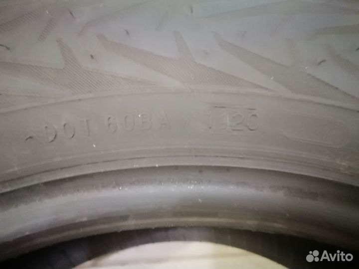 Nokian Tyres Hakkapeliitta 7 215/55 R16 97T