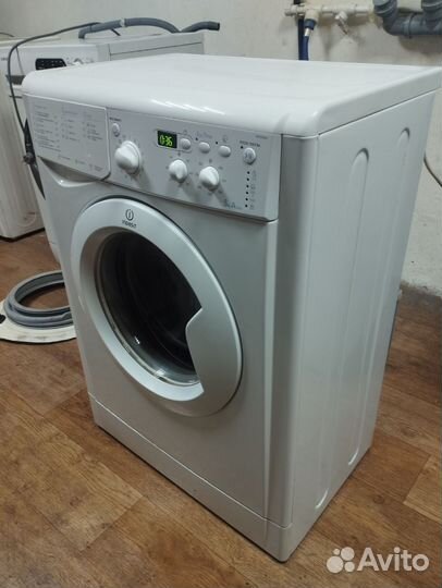 Стиральная машина indesit 5кг