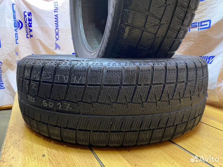 Bridgestone Blizzak Revo GZ 225/60 R17 99S