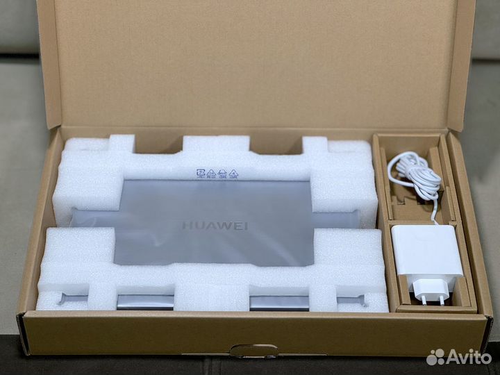 Новые Huawei MateBook D 14 i3-1215U 8/256GB