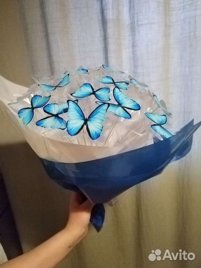 Букет с бабочками светящийся