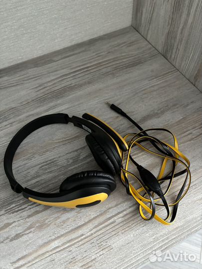 Гарнитура наушники с микрофоном