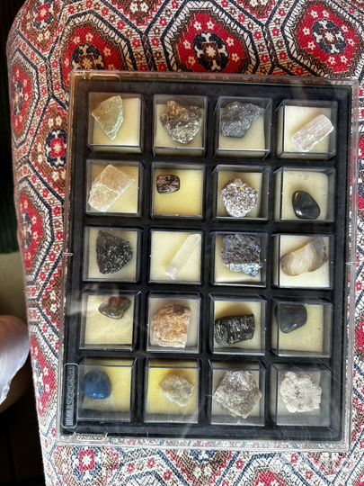 Колекционые камни