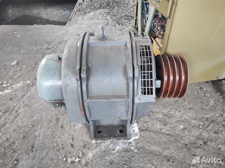 Генератор синхронный есс5 – 81 - 4У2