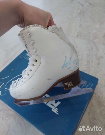 Фигурные коньки risport 210, 32 р