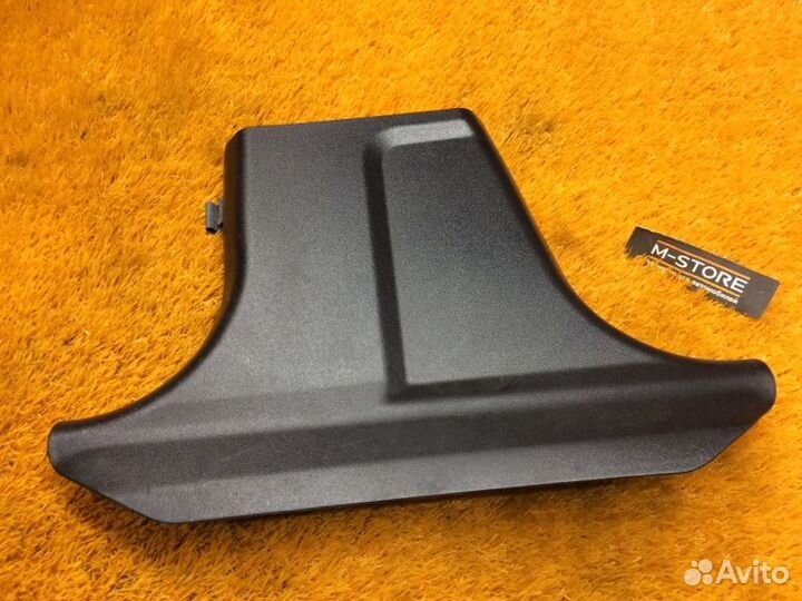 Обшивка стойки левая Mercedes-Benz C-Class W202