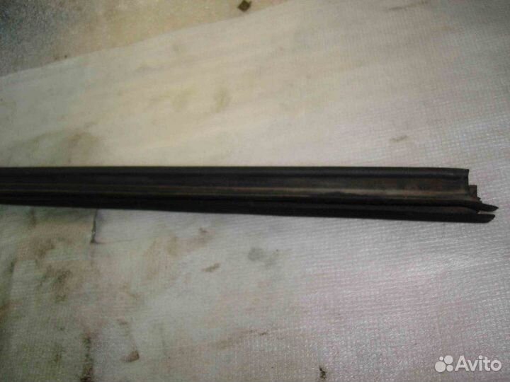 Уплотнитель Audi A6 C5 1997-2004