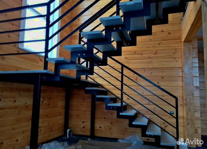 Лестница винтовая с монтажем