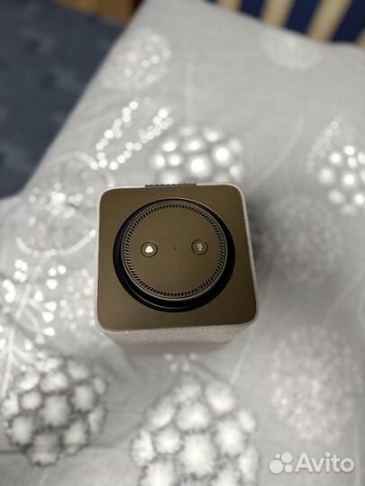 Яндекс Станция Макс, заблокированная