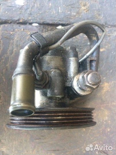 Насос гидроусилителя Mazda Xedos 6 CA 1.6 1995