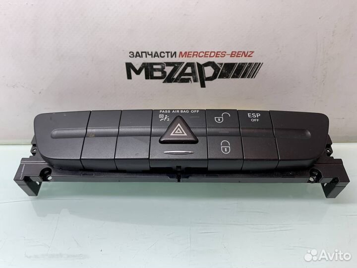 Блок кнопок торпеды Mercedes W211