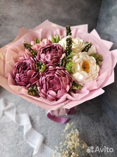 Букет из зефирных цветов. Пионы и тюльпаны