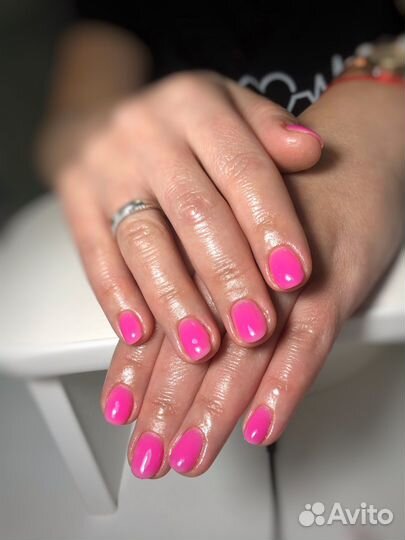 Модель на маникюр