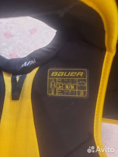 Нагрудник хоккейный Bauer