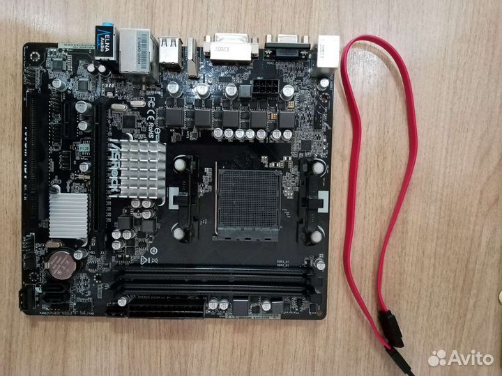 Материнская плата